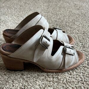 Women's Beige Leather Buckle Sandals